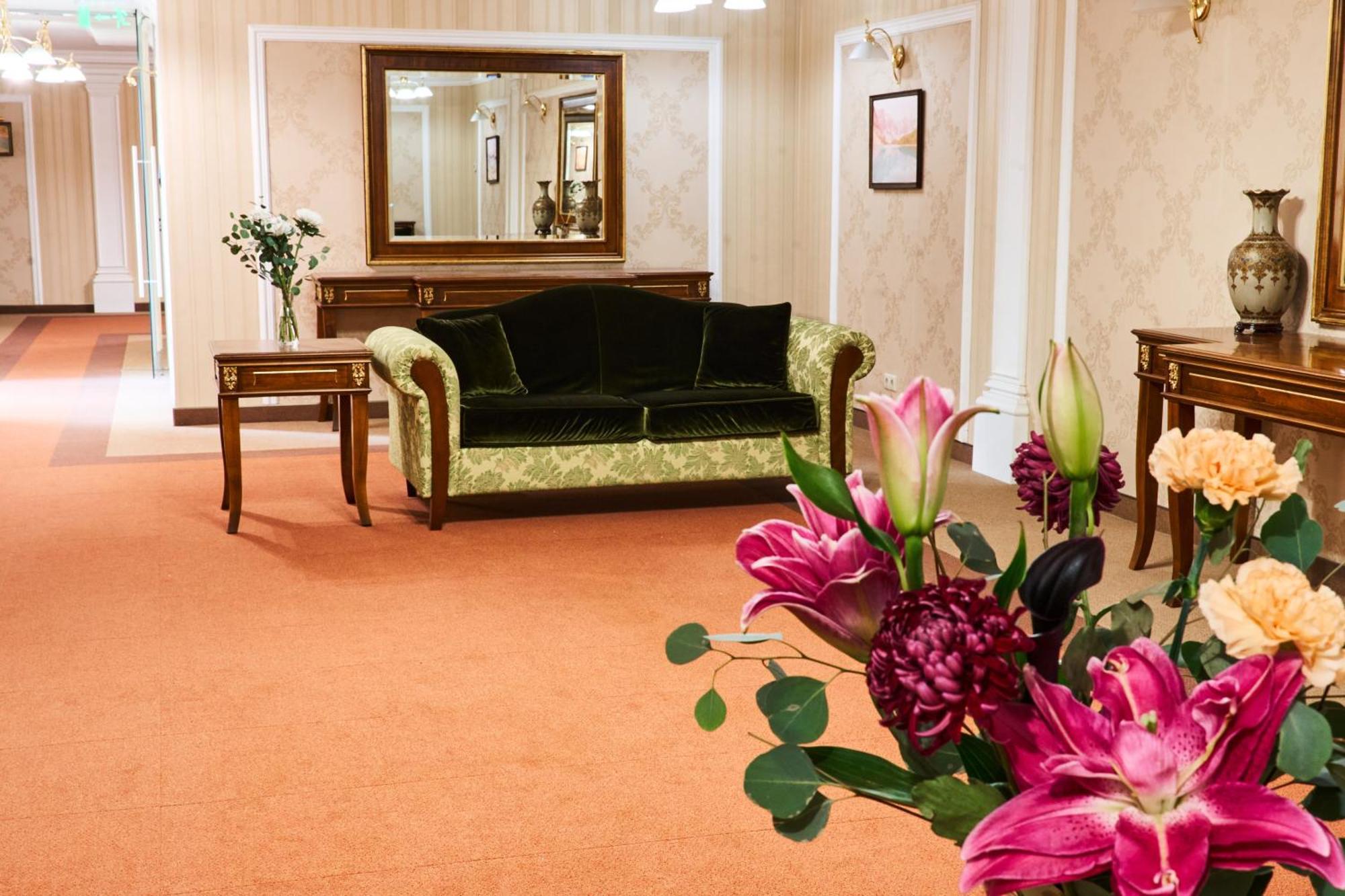 Kainar Hotel Shymkent Exterior photo
